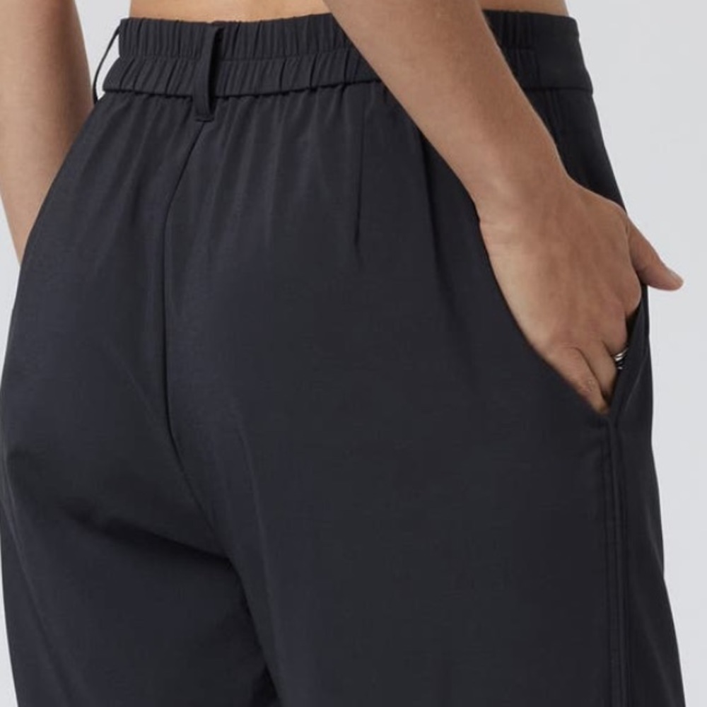 NEW Vuori Villa Trousers in Black - Picture 4 of 7